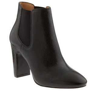 Leather Chelsea Boot in Black